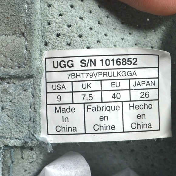 UGG Women's Classic Unlined Mini Perforated Spring - Picture 6 of 6